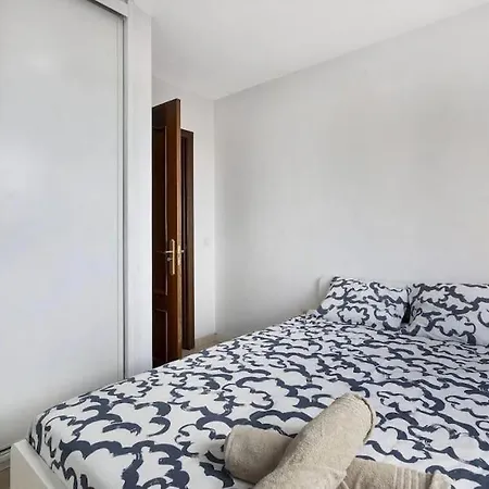 Paula's Place Apartment *